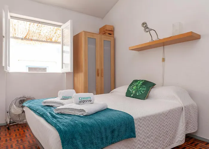 B94 - Casa Dos Peixeiros In *